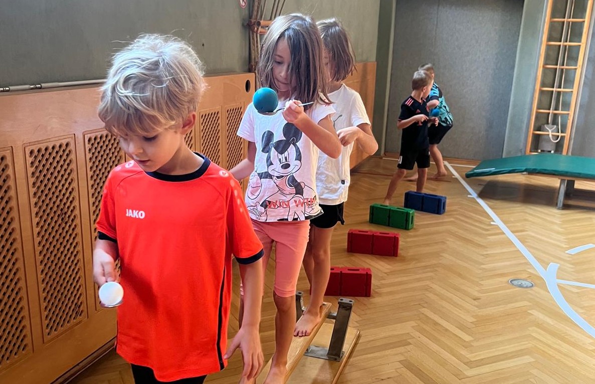 Parcours im Turnsaal